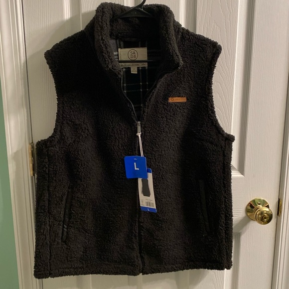 NWT Sage Collective Women's Sherpa Fleece Lined Plush Vest in Black - Picture 2 of 8